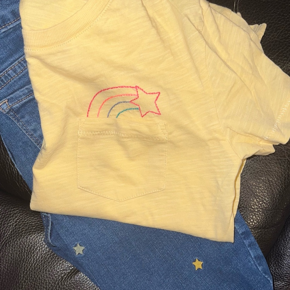 Bundled Kids High Rise Ankle Jeggings / yellow cotton T Rainbow star embroidered